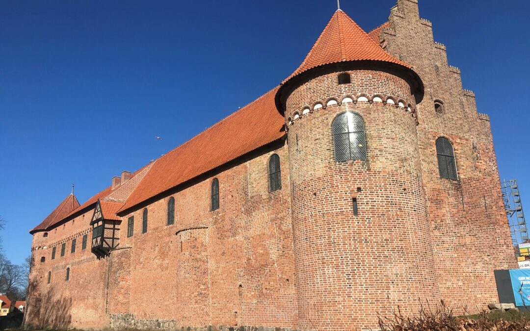 Kulturminister tager nye initiativer i Nyborg Slot-projektet