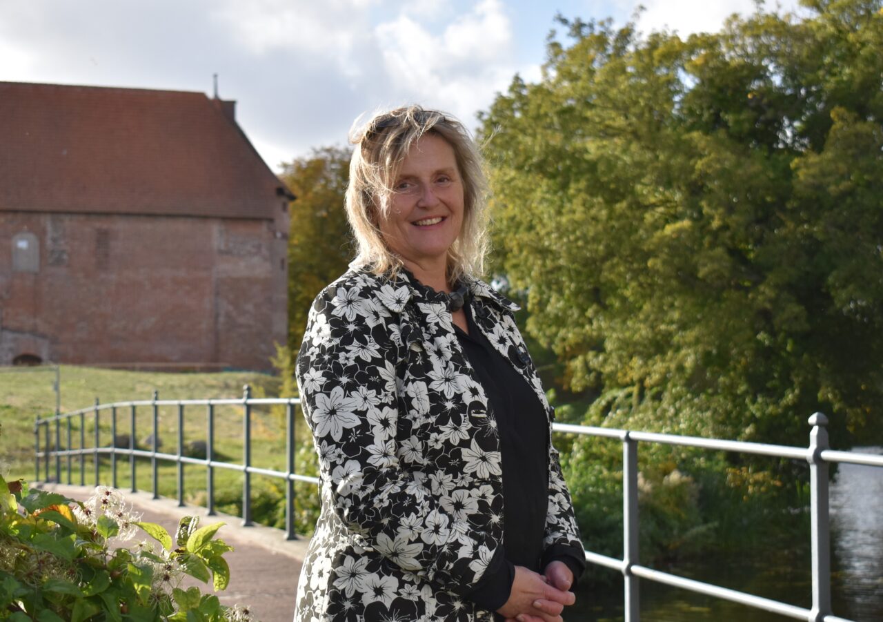 Lise Lise-Lotte strikker Danmarks historie - Østfyns Museer