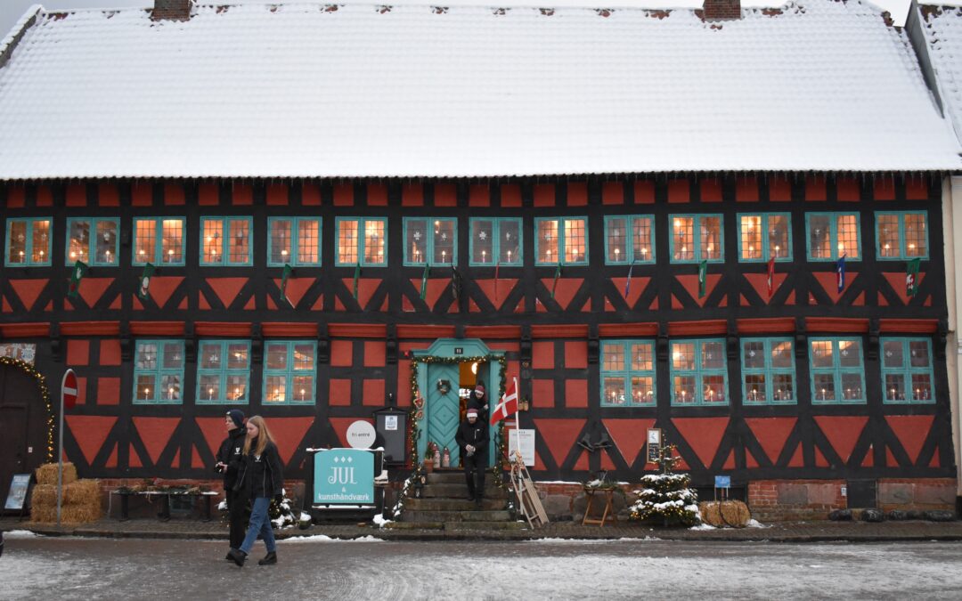 Julemarked uden kunsthåndværkere på Borgmestergården