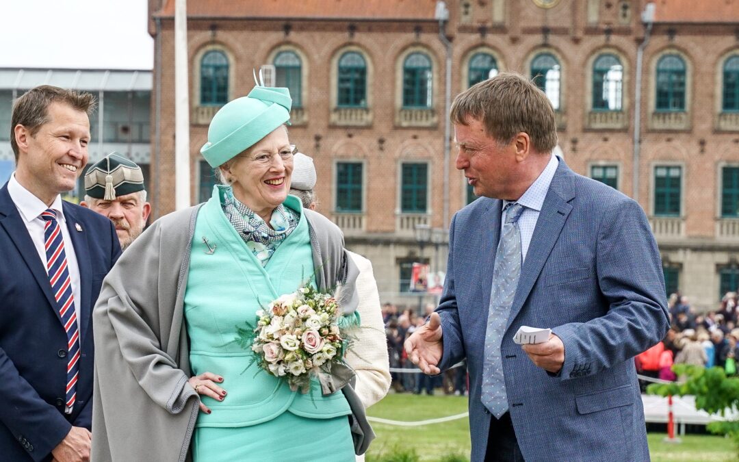 Kongebyen Nyborg markerer tronskifte med historiske konger og dronninger